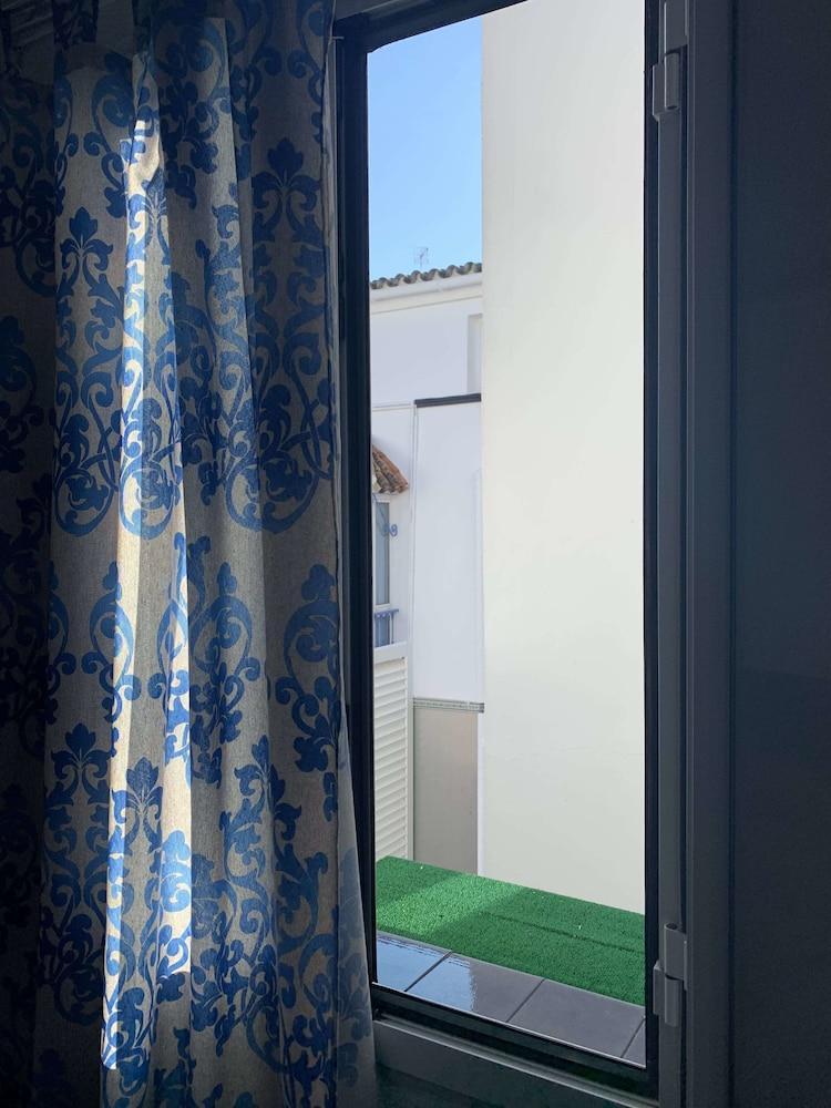 Pension Giraldilla Sevilla Exteriör bild